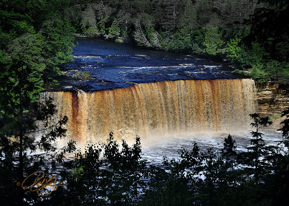 Upper Tahquamenon Falls (Summer)