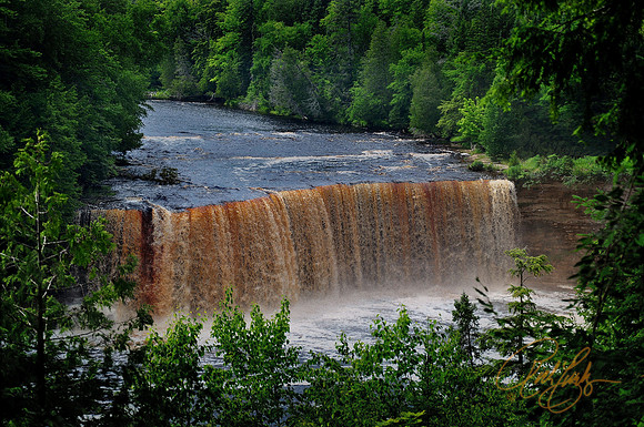 Upper Tahquamenon Falls